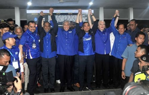 Rasmi: BN menang 48 kerusi, PH hanya 8, yang lain-lain kosong