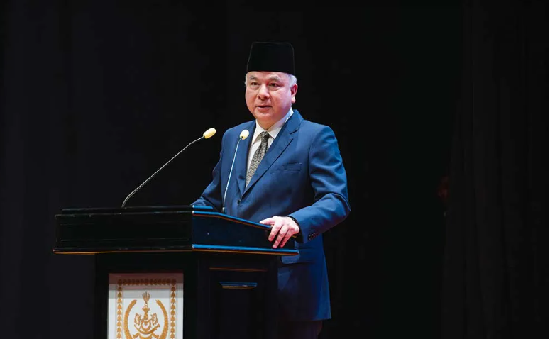 sultan nazrin