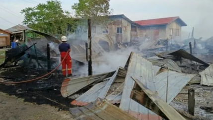 28 rumah atas air musnah dalam kebakaran di Pulau Nunuyan Laut
